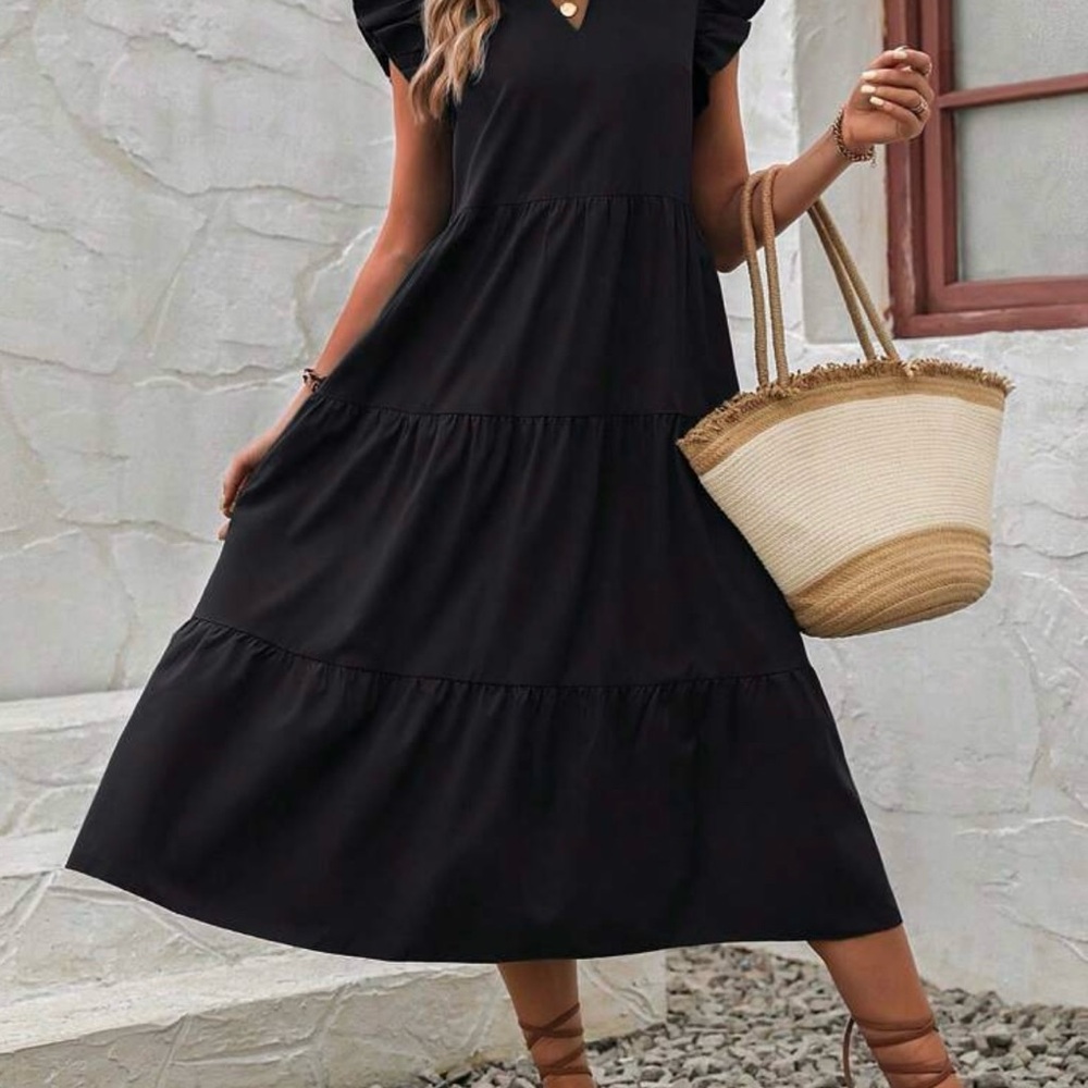 Elegant Black Tiered Maxi Dress